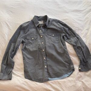 Men's Gray Button-Up Shirt